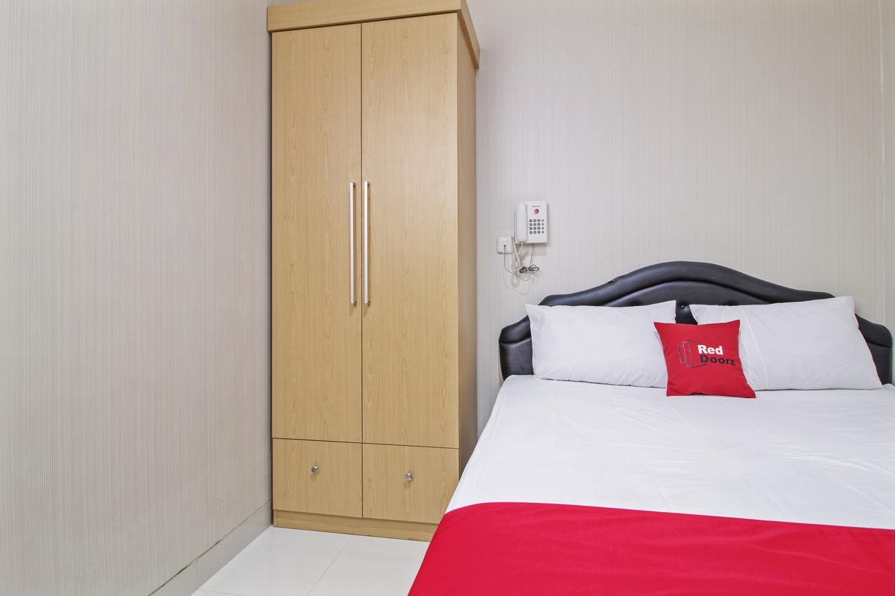 Hotel RedDoorz @ Mangga Besar 2 Jakarta Exterior foto